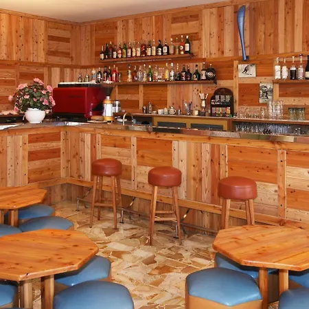 Hotel Debili